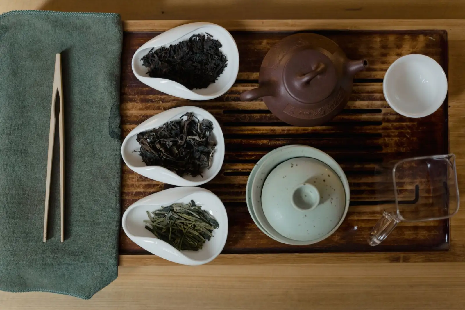 紫砂壶与盖碗冲泡对比：不同茶类的适配性及选购指南正文配图 1